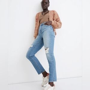 Madewell The Curvy Perfect Vintage Jean in Denman Wash: Ripped Edition